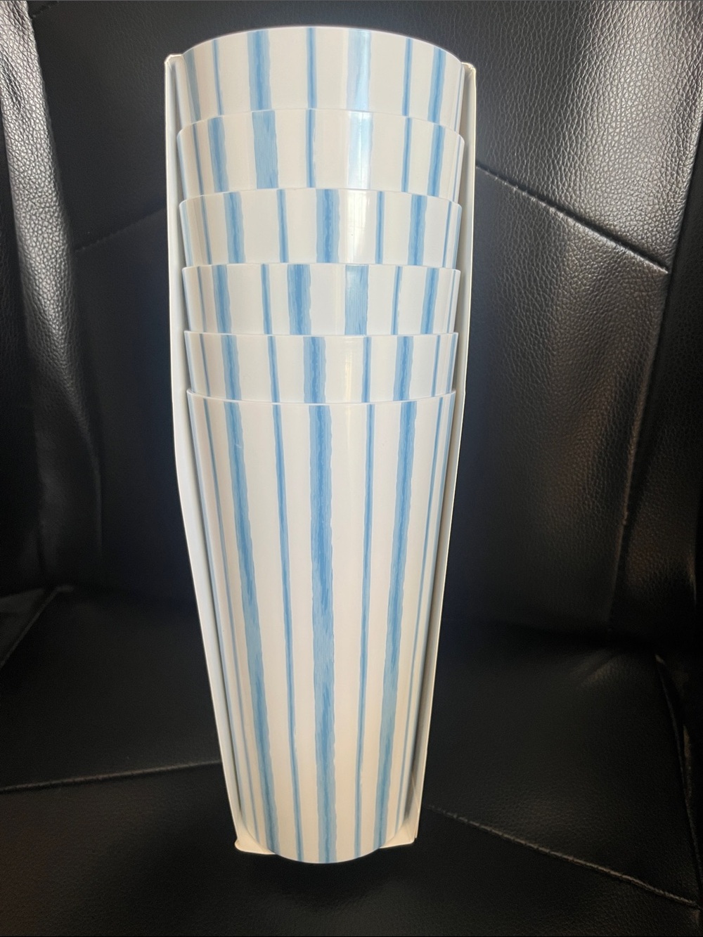 Summertime NWT 6 Pack Light Blue Striped 32oz Reusable Plastic Cups - Picture 2 of 4